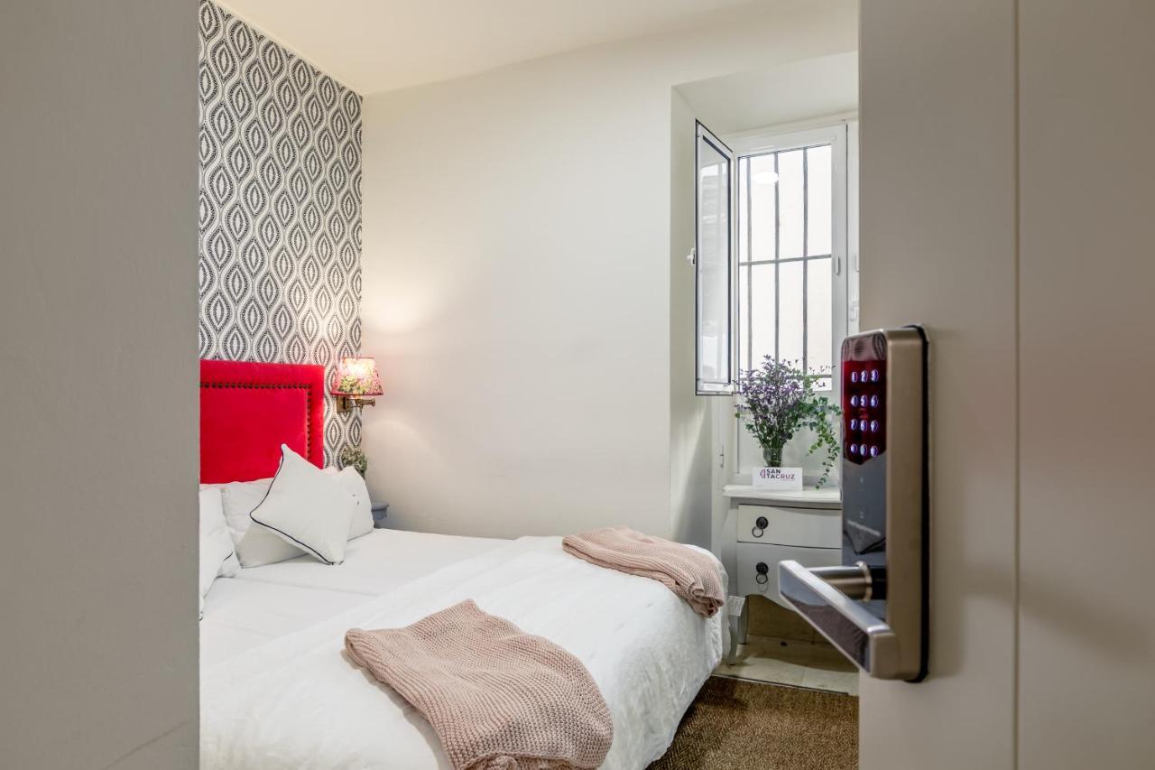 Santacruz Plaza Bed & Breakfast